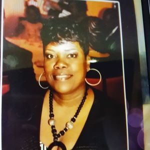 Meet your Posher, Yolanda